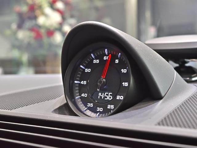 パナメーラ ベースグレード 2020年式 認定中古車保証付 スポクロ スポエグ パノラマルーフ ソフトクローズ BOSE トラフィックジャムアシスト(20枚目)