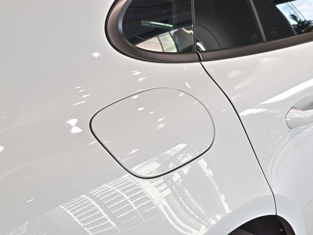 パナメーラ ベースグレード 2020年式 認定中古車保証付 スポクロ スポエグ パノラマルーフ ソフトクローズ BOSE トラフィックジャムアシスト(27枚目)