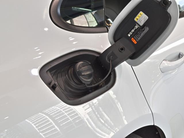 パナメーラ ベースグレード 2020年式 認定中古車保証付 スポクロ スポエグ パノラマルーフ ソフトクローズ BOSE トラフィックジャムアシスト(28枚目)