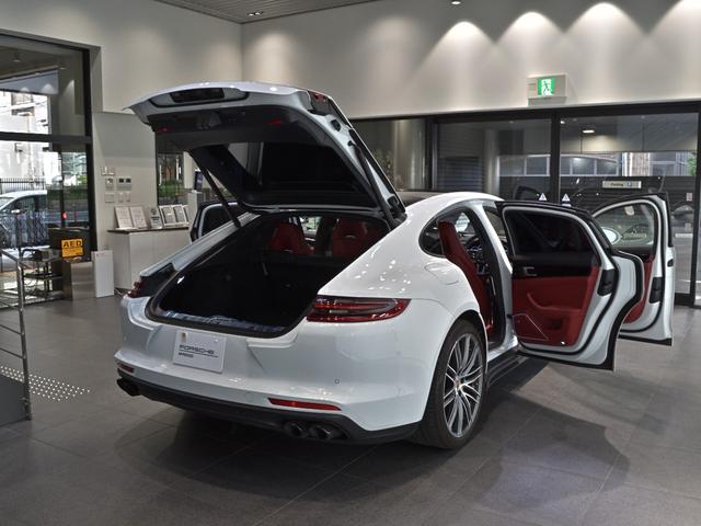パナメーラ ベースグレード 2020年式 認定中古車保証付 スポクロ スポエグ パノラマルーフ ソフトクローズ BOSE トラフィックジャムアシスト(41枚目)