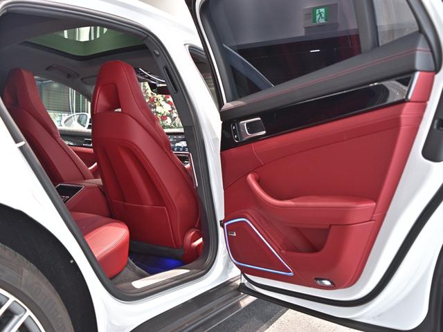 パナメーラ ベースグレード 2020年式 認定中古車保証付 スポクロ スポエグ パノラマルーフ ソフトクローズ BOSE トラフィックジャムアシスト(47枚目)