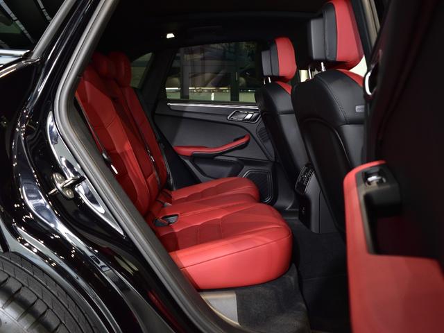 マカン マカンGTS 2021年式 認定中古車保証付 スポクロ パノラマルーフ シートヒーター ドアカーテシライト プライバシーガラス(54枚目)