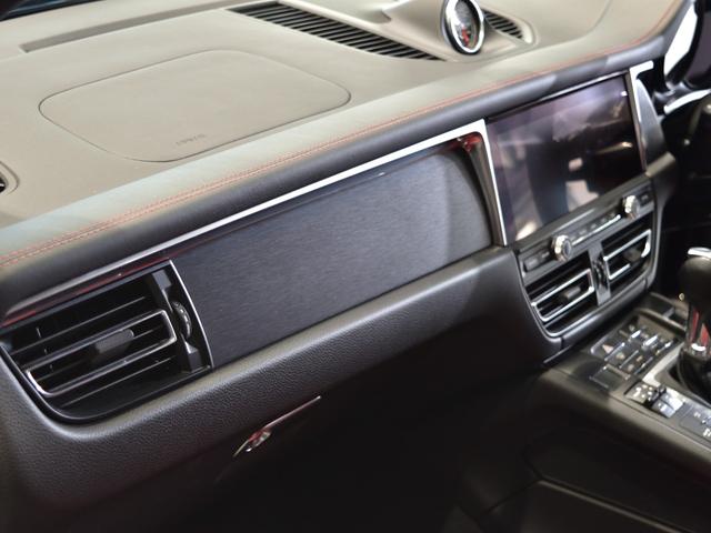 マカン マカンGTS 2021年式 認定中古車保証付 スポクロ パノラマルーフ シートヒーター ドアカーテシライト プライバシーガラス(60枚目)