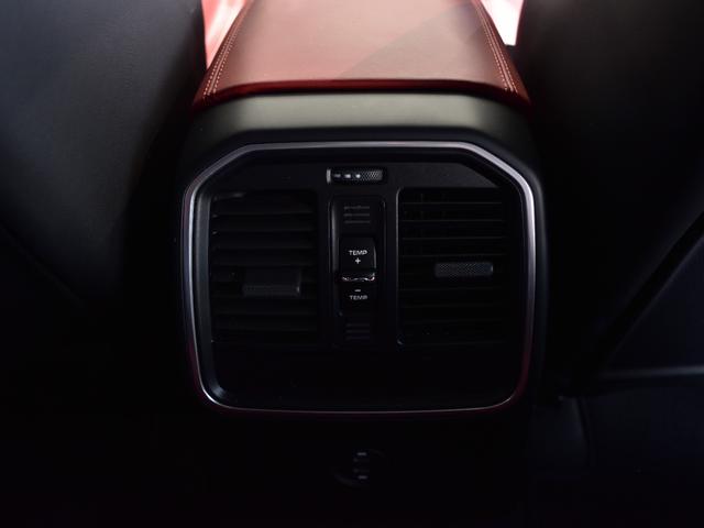 マカン マカンGTS 2021年式 認定中古車保証付 スポクロ パノラマルーフ シートヒーター ドアカーテシライト プライバシーガラス(72枚目)