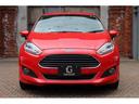 フォード フィエスタ入庫致しました。正規ディーラー車になります。