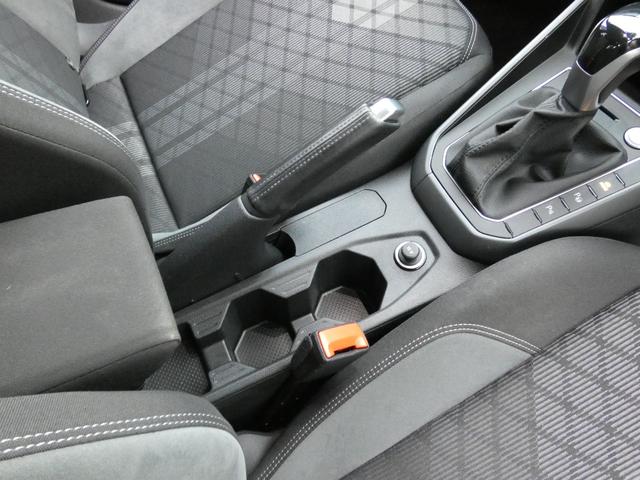 ポロ TSI Rライン ナビ リアカメラ デジタルメーター IQライト トラベルアシスト サイドアシスト リアトラフィックアラート ACC 衝突軽減ブレーキ ETC(60枚目)