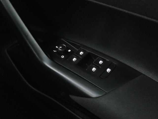 ポロ TSI Rライン ナビ リアカメラ デジタルメーター IQライト トラベルアシスト サイドアシスト リアトラフィックアラート ACC 衝突軽減ブレーキ ETC(63枚目)