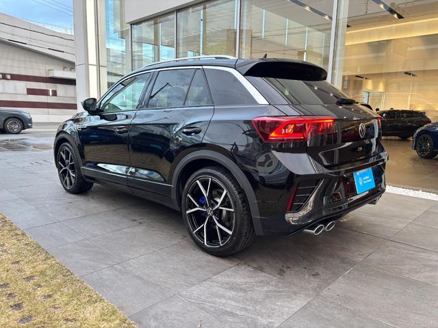 T-ロック R R 認定中古車 禁煙車 ワンオーナー 純正インフォティメントシステムDiscoverPro搭載 アダプティブクルーズコントロール ブラインドスポット フロントアシスト(5枚目)