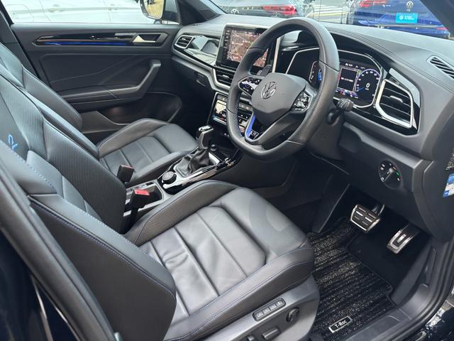 T-ロック R R 認定中古車 禁煙車 ワンオーナー 純正インフォティメントシステムDiscoverPro搭載 アダプティブクルーズコントロール ブラインドスポット フロントアシスト(15枚目)