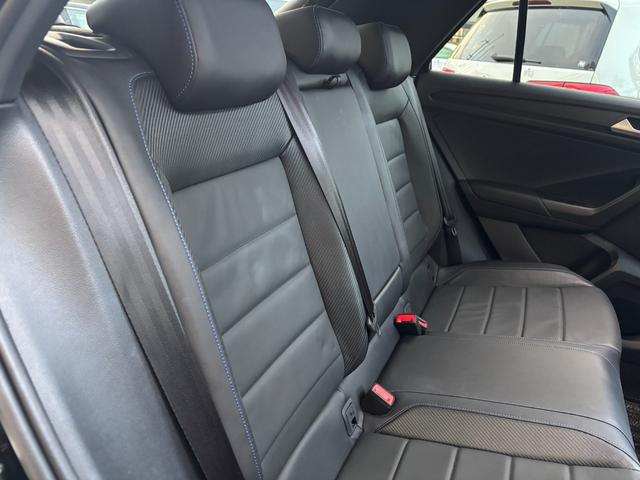 T-ロック R R 認定中古車 禁煙車 ワンオーナー 純正インフォティメントシステムDiscoverPro搭載 アダプティブクルーズコントロール ブラインドスポット フロントアシスト(22枚目)