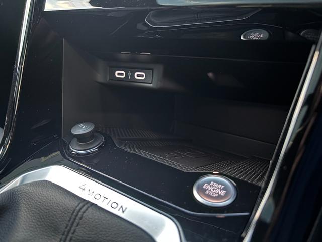 T-ロック R R 認定中古車 禁煙車 ワンオーナー 純正インフォティメントシステムDiscoverPro搭載 アダプティブクルーズコントロール ブラインドスポット フロントアシスト(42枚目)