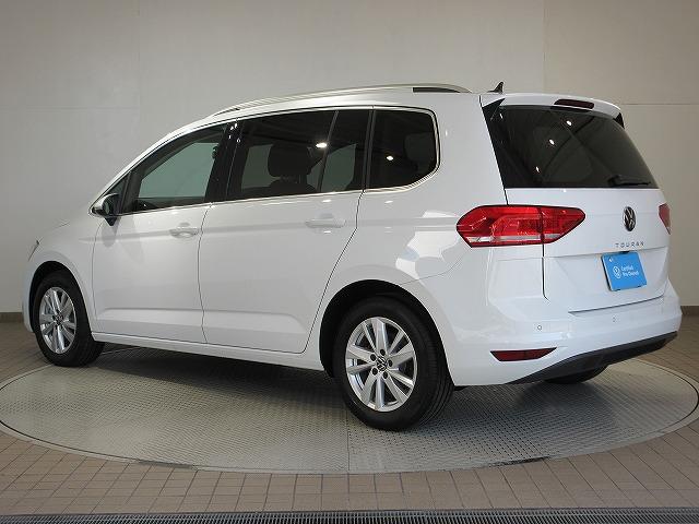ゴルフトゥーラン TSI コンフォートライン アダプティブクルーズコントロール レーンチェンジアシストシステム フロントアシスト トラベルアシスト 16インチ純正アルミホイール 3列シート(6枚目)