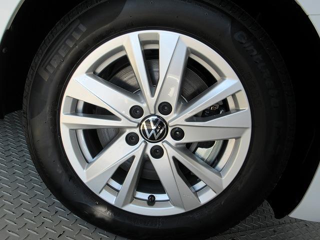 ゴルフトゥーラン TSI コンフォートライン アダプティブクルーズコントロール レーンチェンジアシストシステム フロントアシスト トラベルアシスト 16インチ純正アルミホイール 3列シート(7枚目)