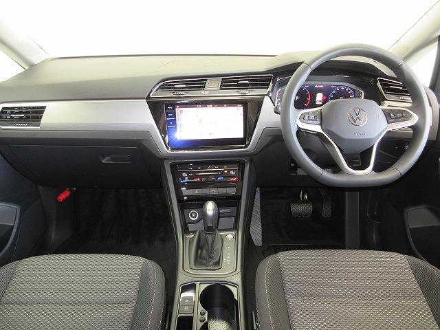 ゴルフトゥーラン TSI コンフォートライン アダプティブクルーズコントロール レーンチェンジアシストシステム フロントアシスト トラベルアシスト 16インチ純正アルミホイール 3列シート(8枚目)