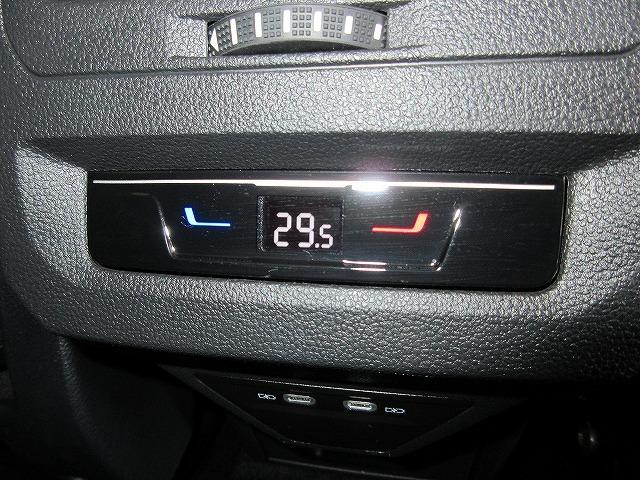 ゴルフトゥーラン TSI コンフォートライン アダプティブクルーズコントロール レーンチェンジアシストシステム フロントアシスト トラベルアシスト 16インチ純正アルミホイール 3列シート(14枚目)