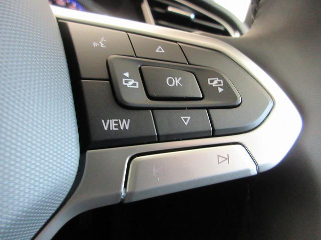 ゴルフトゥーラン TSI コンフォートライン アダプティブクルーズコントロール レーンチェンジアシストシステム フロントアシスト トラベルアシスト 16インチ純正アルミホイール 3列シート(18枚目)