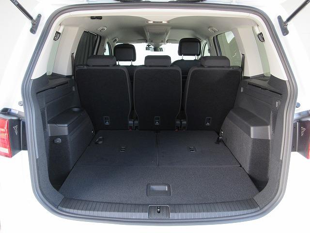 ゴルフトゥーラン TSI コンフォートライン アダプティブクルーズコントロール レーンチェンジアシストシステム フロントアシスト トラベルアシスト 16インチ純正アルミホイール 3列シート(39枚目)