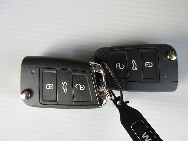 ゴルフトゥーラン TSI コンフォートライン アダプティブクルーズコントロール レーンチェンジアシストシステム フロントアシスト トラベルアシスト 16インチ純正アルミホイール 3列シート(45枚目)