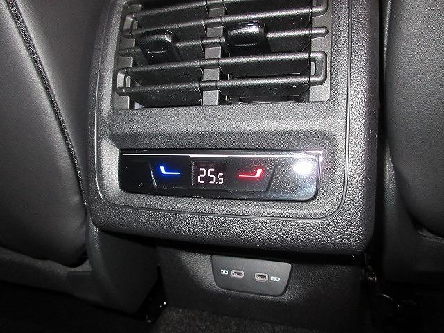 ゴルフR ラピスブルーメタリック ステアリングホイールヒーター IQ.LIGHTアダプティブクルーズコントロール レーンキープアシストシステム(13枚目)