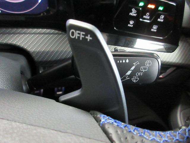 ゴルフR ラピスブルーメタリック ステアリングホイールヒーター IQ.LIGHTアダプティブクルーズコントロール レーンキープアシストシステム(17枚目)