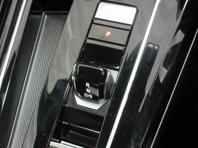 ゴルフR ラピスブルーメタリック ステアリングホイールヒーター IQ.LIGHTアダプティブクルーズコントロール レーンキープアシストシステム(22枚目)