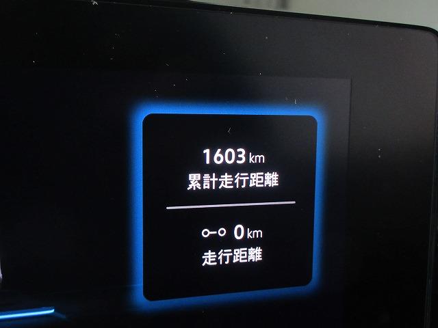 ティグアン ｅＴＳＩ　Ｒライン　アラウンドビューカメラ　ＩＱ．ＬＩＧＨＴ　アンビエントライト　レーンキープアシストシステム　パワーテールゲート　フロントアシスト（16枚目）