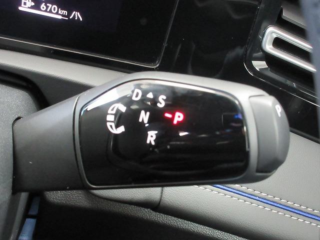 ティグアン ｅＴＳＩ　Ｒライン　アラウンドビューカメラ　ＩＱ．ＬＩＧＨＴ　アンビエントライト　レーンキープアシストシステム　パワーテールゲート　フロントアシスト（22枚目）