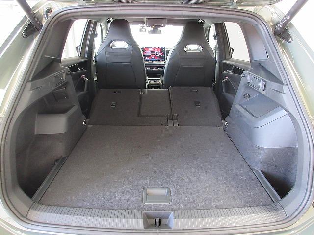 ティグアン ｅＴＳＩ　Ｒライン　アラウンドビューカメラ　ＩＱ．ＬＩＧＨＴ　アンビエントライト　レーンキープアシストシステム　パワーテールゲート　フロントアシスト（40枚目）