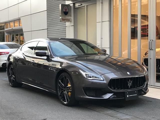 クアトロポルテ モデナ グリジオマラテアメタルシェントペイント・21インチホイール・黒レザー・サンルーフ・Bowers&Wikinsサウンドシステム・アルカンタラヘッドライニング・ピアノブラックトリム(6枚目)