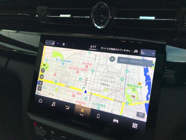 クアトロポルテ モデナ グリジオマラテアメタルシェントペイント・21インチホイール・黒レザー・サンルーフ・Bowers&Wikinsサウンドシステム・アルカンタラヘッドライニング・ピアノブラックトリム(10枚目)