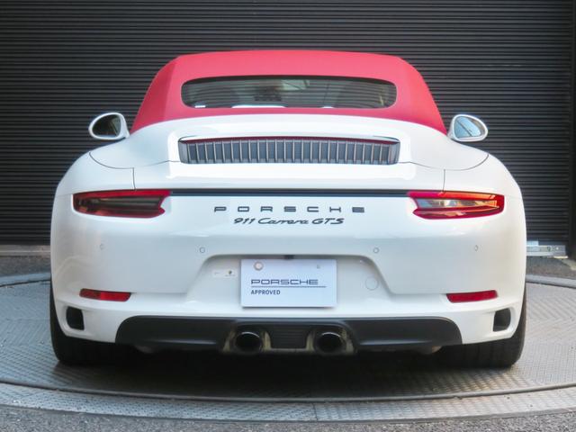 ９１１ ９１１カレラＧＴＳ　カブリオレ　ＧＴＳインテリア／ＢＯＳＥサラウンド／パークアシスト（リバーシングカメラつき）／カーボンステアリング／クルーズコントロール／アルミルック仕上げ燃料キャップ（9枚目）