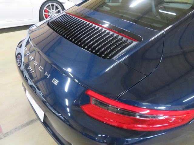 ９１１ ９１１カレラ　ポルシェ・ダイナミック・ライトシステム（ＰＤＬＳ）／パークシスト（リバーシングカメラ付）／パワステプラス／スポーツシート・プラス／自動防眩ミラー／ＢＯＳＥサラウンド／クルーズコントロール（61枚目）