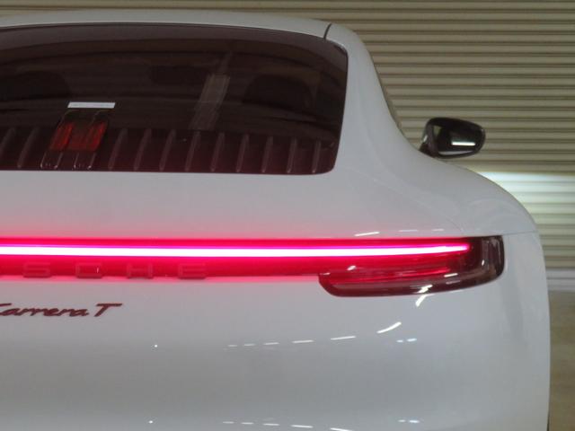 ９１１ 　９１１カレラＴリアシート　カレラＴ　インテリアＰｋｇ／リアアクスルステアリング／１８ｗａｙ電動シート／スポーツクロノ／レーンチェンジ／軽量遮音プライバシーガラス／パワステプラス／盗難防止ホイールボルト（68枚目）
