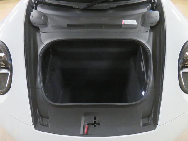 ９１１ ９１１カレラ　スポーツデザイン（フロント・サイド）／１４ｗａｙ電動シート／フロントリフト／スポーツクロノ／Ｃａｒｒｅｒａ　Ｃｌａｓｓｉｃ　ホイール／スポーツテールパイプ／レーンチェンジアシスト／プライバシーガラス（51枚目）