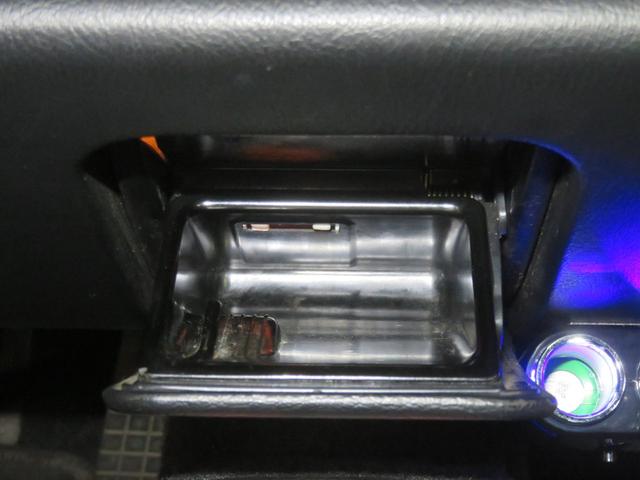 ９１１ ９１１カレラ　６Ｍ／Ｔ　ＣＵＰ　ホイール１７インチ　（アルミ）／リヤ　ワイパー／エアコン／ハイマウント・ブレーキ・ランプ／キセノンヘッドライト／純正フロント・リアスポイラー（30枚目）