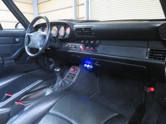 ９１１ ９１１カレラ　６Ｍ／Ｔ　ＣＵＰ　ホイール１７インチ　（アルミ）／リヤ　ワイパー／エアコン／ハイマウント・ブレーキ・ランプ／キセノンヘッドライト／純正フロント・リアスポイラー（36枚目）