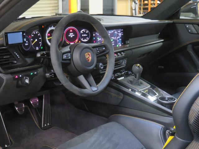 ９１１ ９１１ＧＴ３　レザー　Ｒａｃｅ－Ｔｅｘインテリア（コントラストカラーステッチ）／３Ｄプリント（ソフト硬度）フルバケ／ＰＣＣＢ／カーボンルーフ／ＬＥＤマトリックス／Ｆリフト／ミラー上部トリム（カーボン）／ＢＯＳＥ（3枚目）