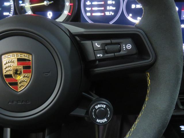 ９１１ ９１１ＧＴ３　レザー　Ｒａｃｅ－Ｔｅｘインテリア（コントラストカラーステッチ）／３Ｄプリント（ソフト硬度）フルバケ／ＰＣＣＢ／カーボンルーフ／ＬＥＤマトリックス／Ｆリフト／ミラー上部トリム（カーボン）／ＢＯＳＥ（19枚目）