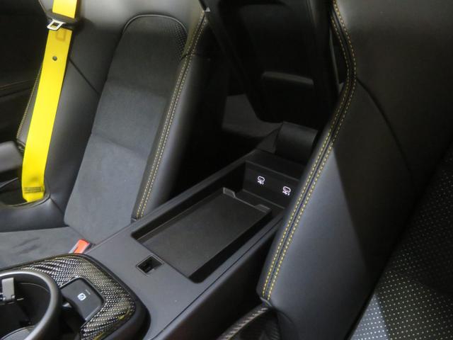 ９１１ ９１１ＧＴ３　レザー　Ｒａｃｅ－Ｔｅｘインテリア（コントラストカラーステッチ）／３Ｄプリント（ソフト硬度）フルバケ／ＰＣＣＢ／カーボンルーフ／ＬＥＤマトリックス／Ｆリフト／ミラー上部トリム（カーボン）／ＢＯＳＥ（32枚目）