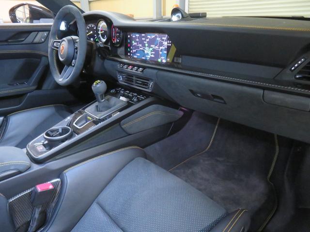 ９１１ ９１１ＧＴ３　レザー　Ｒａｃｅ－Ｔｅｘインテリア（コントラストカラーステッチ）／３Ｄプリント（ソフト硬度）フルバケ／ＰＣＣＢ／カーボンルーフ／ＬＥＤマトリックス／Ｆリフト／ミラー上部トリム（カーボン）／ＢＯＳＥ（42枚目）