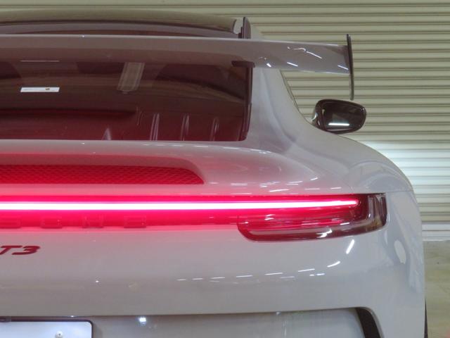 ９１１ ９１１ＧＴ３　レザー　Ｒａｃｅ－Ｔｅｘインテリア（コントラストカラーステッチ）／３Ｄプリント（ソフト硬度）フルバケ／ＰＣＣＢ／カーボンルーフ／ＬＥＤマトリックス／Ｆリフト／ミラー上部トリム（カーボン）／ＢＯＳＥ（69枚目）