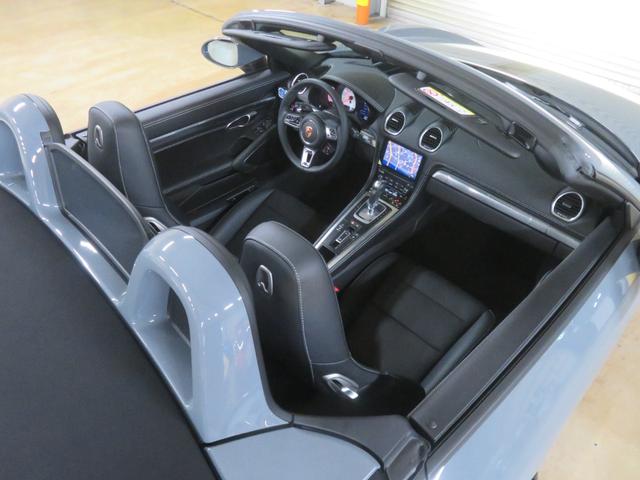 ７１８ボクスター ７１８ボクスター　スタイル　エディション　レザーｐｋｇ／ＰＡＳＭ－２０ｍｍ／スポーツデザイン／ＡＣＣ／シートベンチレーション／スポクロ／バイキセノンヘッドライト（ＰＤＬＳ）／キーレス／パワステ＋／車両盗難防止アラーム（47枚目）