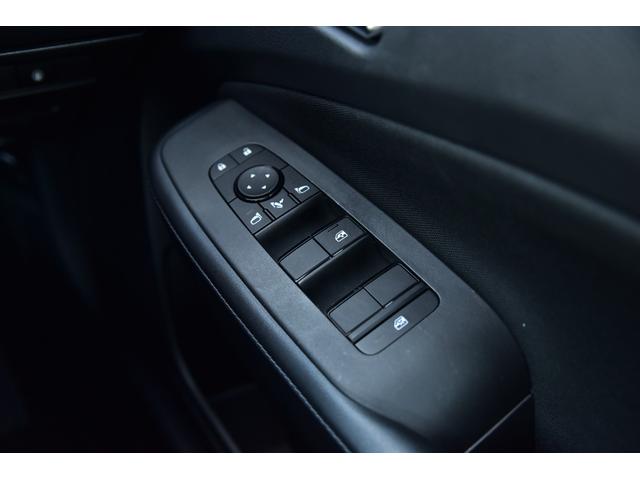 ノート Ｘ　ユーザー様買取　純正ナビ　テレビ　３６０°カメラ　ＥＴＣ　オートエアコン　デジタルインナーミラー（34枚目）