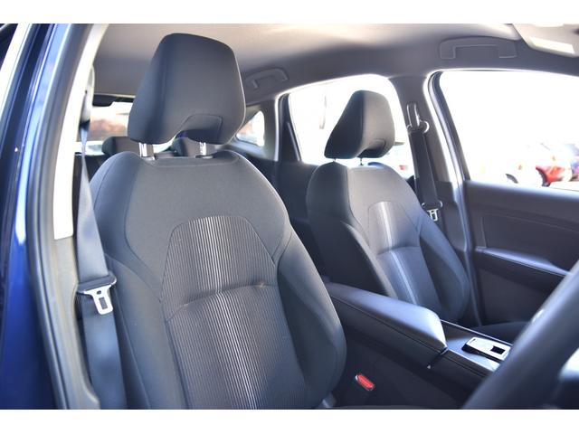 ノート Ｘ　ユーザー様買取　純正ナビ　テレビ　３６０°カメラ　ＥＴＣ　オートエアコン　デジタルインナーミラー（36枚目）