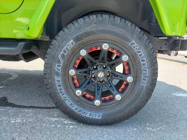 ジープ・ラングラー スポーツ スポーツ ソフトトップ オールテレーンタイヤ BALLISTIC OFF-ROADアルミ 幌車 4WD ETC パワステ エアコン・クーラー Wエアバッグ(7枚目)