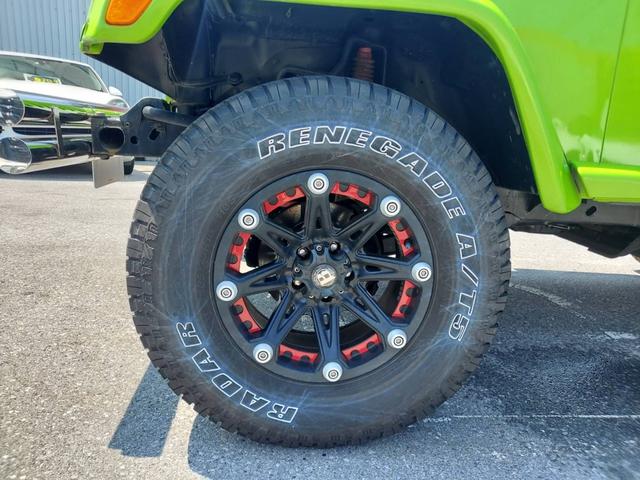 ジープ・ラングラー スポーツ スポーツ ソフトトップ オールテレーンタイヤ BALLISTIC OFF-ROADアルミ 幌車 4WD ETC パワステ エアコン・クーラー Wエアバッグ(8枚目)