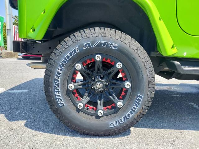 ジープ・ラングラー スポーツ スポーツ ソフトトップ オールテレーンタイヤ BALLISTIC OFF-ROADアルミ 幌車 4WD ETC パワステ エアコン・クーラー Wエアバッグ(9枚目)