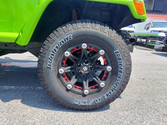 ジープ・ラングラー スポーツ スポーツ ソフトトップ オールテレーンタイヤ BALLISTIC OFF-ROADアルミ 幌車 4WD ETC パワステ エアコン・クーラー Wエアバッグ(10枚目)