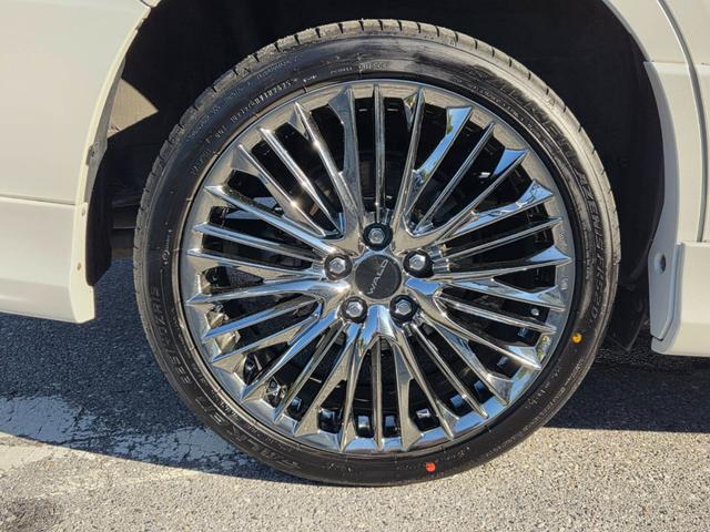 ヴォクシー ＺＳ　煌ＩＩＩ（19枚目）