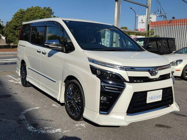 ヴォクシー ＺＳ　煌ＩＩＩ（22枚目）